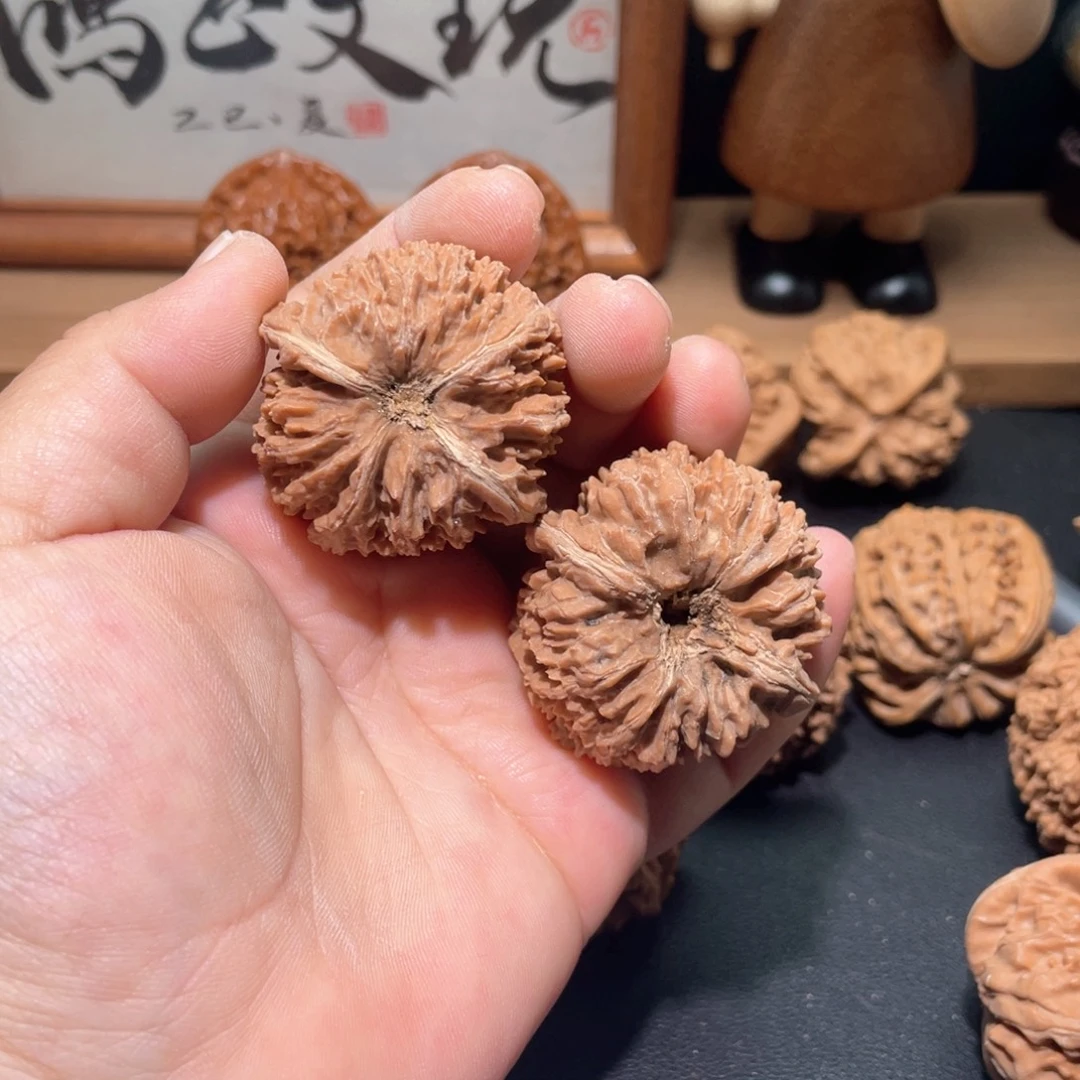 小***祁文玩核桃吊坠137狮子头