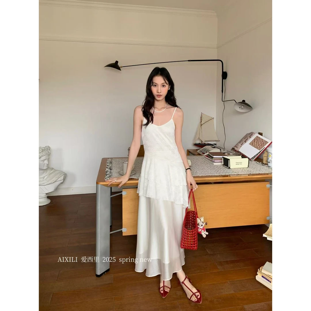L-13683#这条温柔知性吊带连衣裙穿上秒变电影女主角~