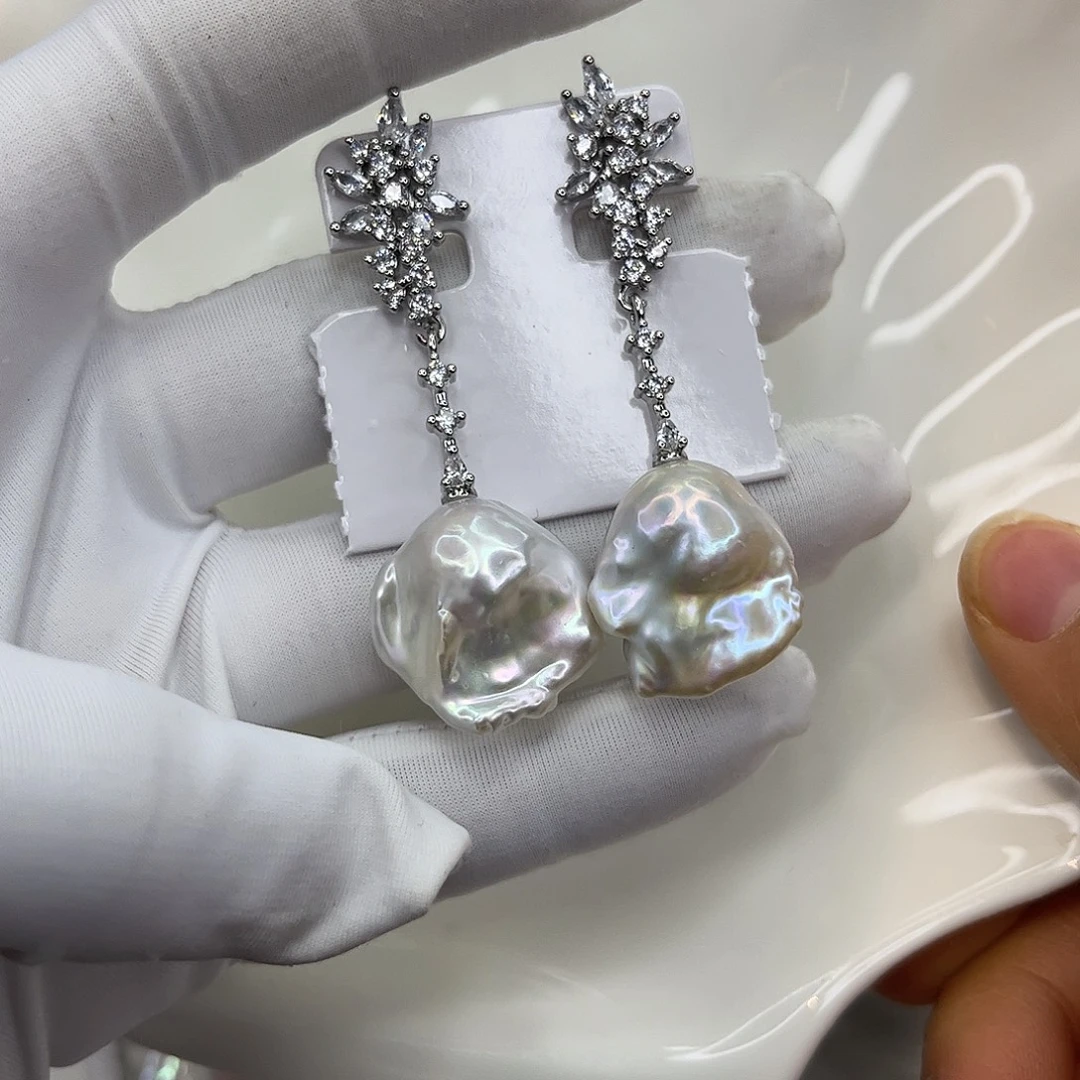 合金耳饰淡水珍珠