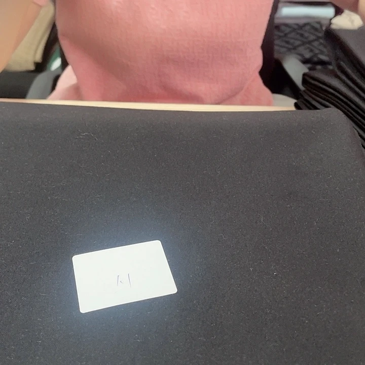 黑色百私吨1.1米213