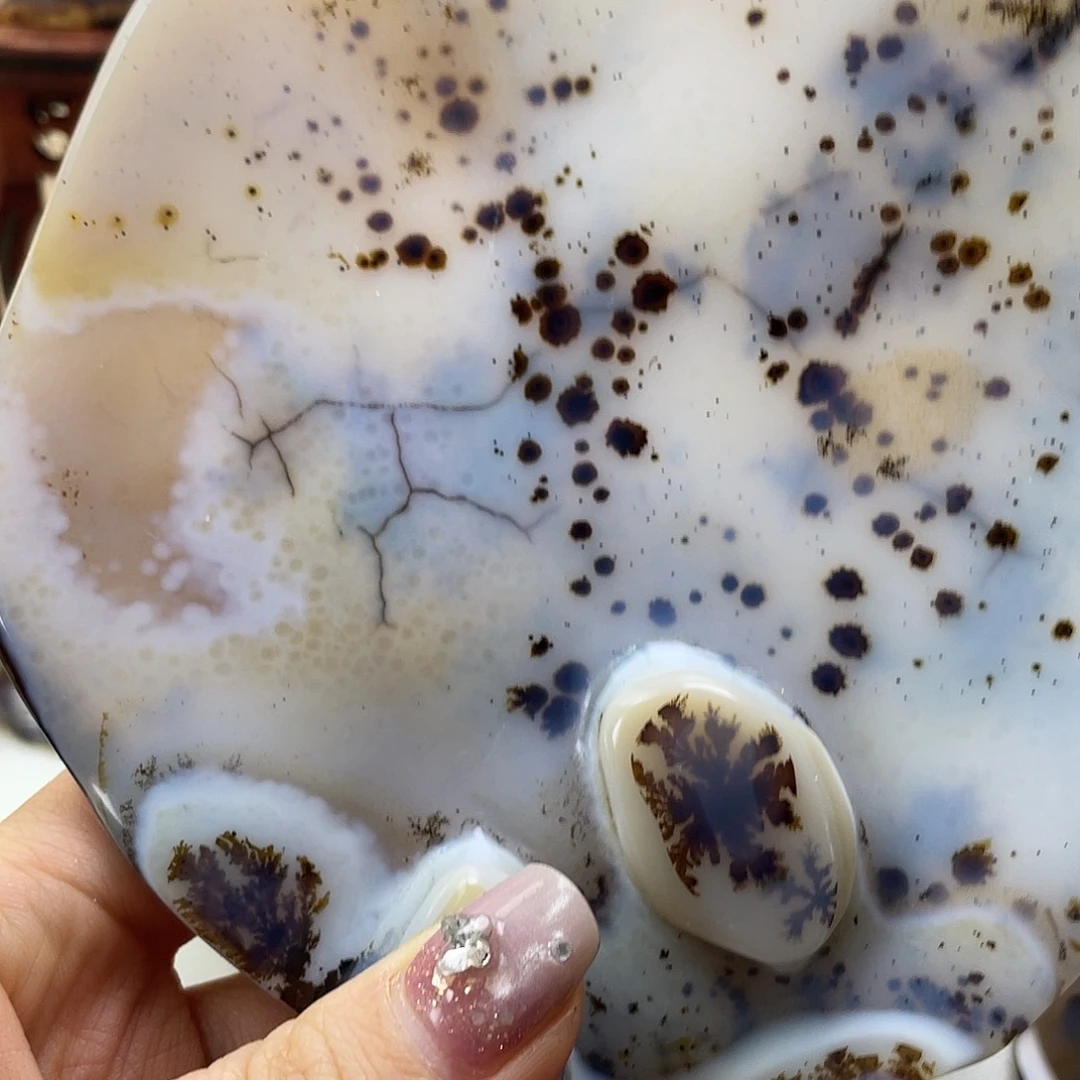 猎***）玛瑙/玉髓未镶嵌珠宝奇石