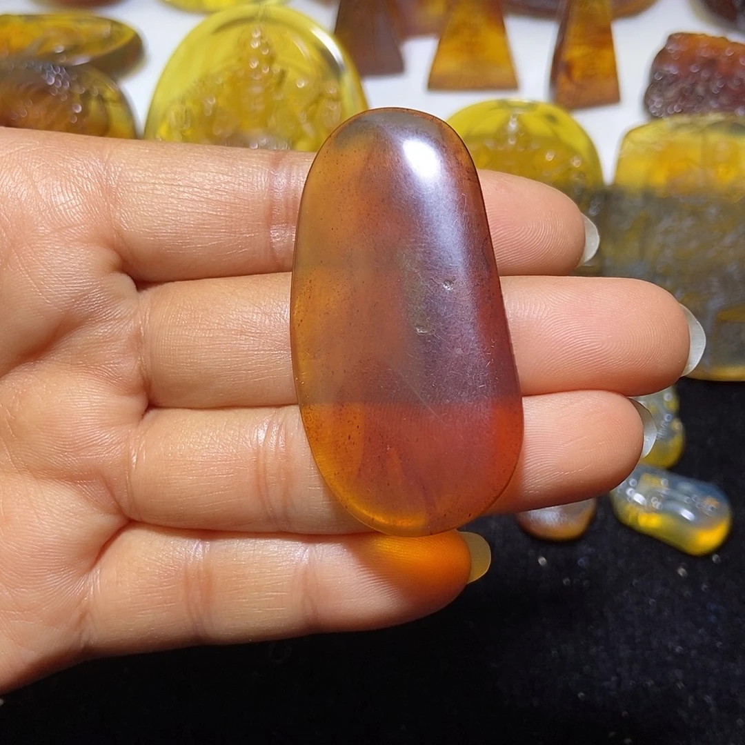 琥珀未镶嵌颈饰缅甸天然琥珀吊坠