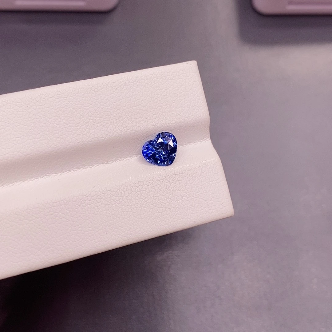 裸石蓝宝石1.275克拉