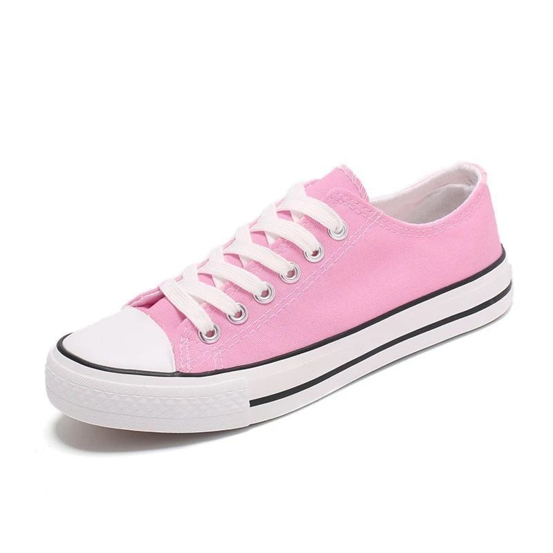 直播展示休闲运动鞋