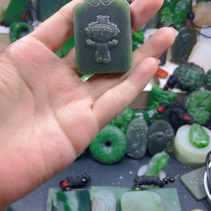 未镶嵌和田玉珠宝半成品
