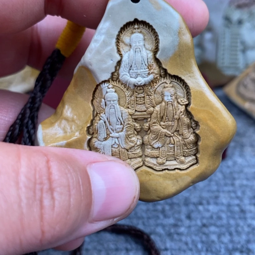 【闪购商品】原石雕刻手把件