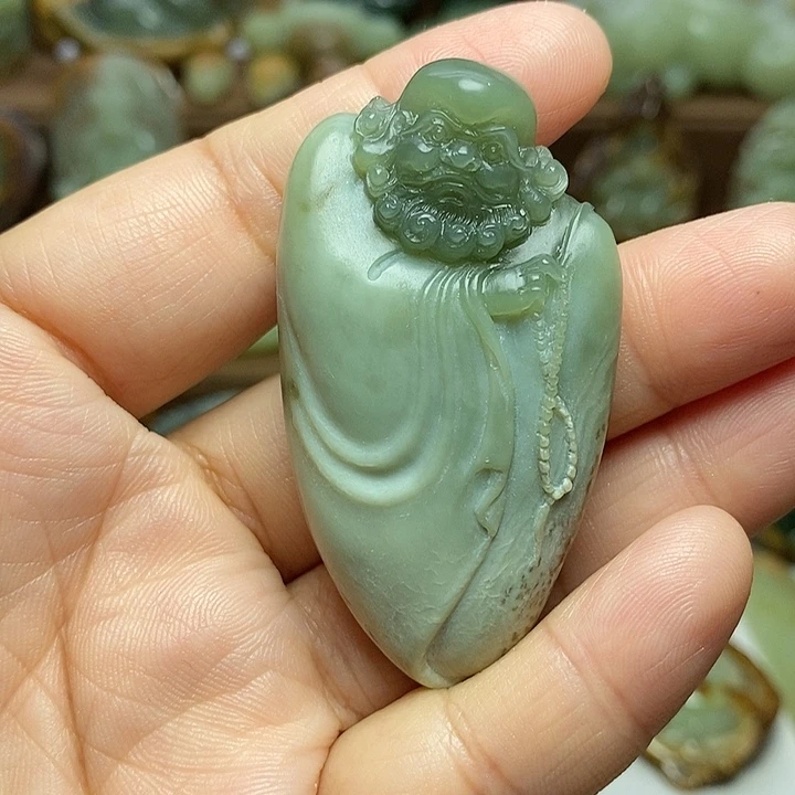 岫岩老玉（透闪石质玉）未镶嵌颈饰