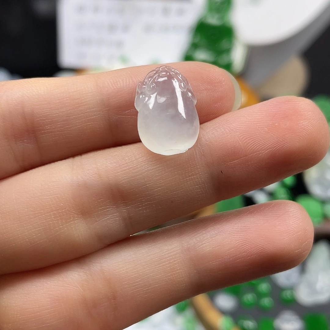 翡翠未镶嵌颈饰林亦珠宝冰金蟾