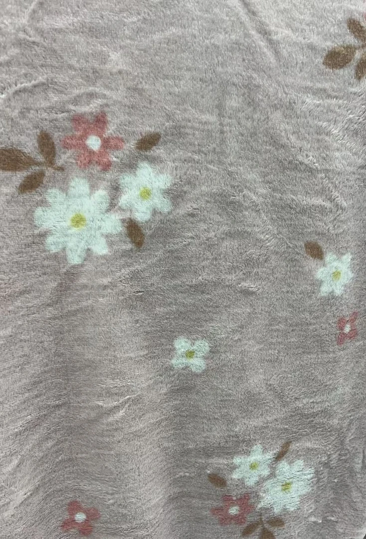 皮粉色小花毛毯印花法兰绒 定制商品不支退换