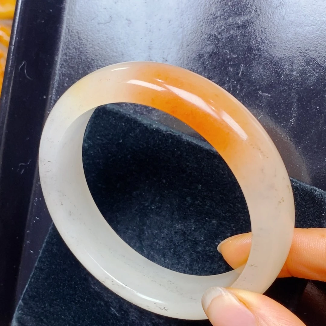 未镶嵌石英质玉（黄龙玉）吊坠(不含链)