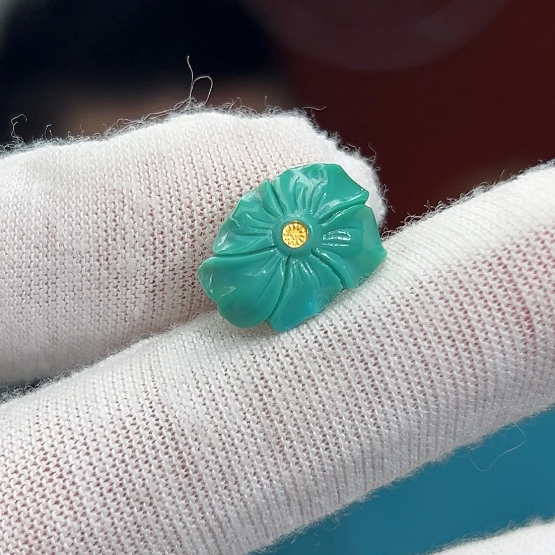 绿松石未镶嵌珠宝奇石