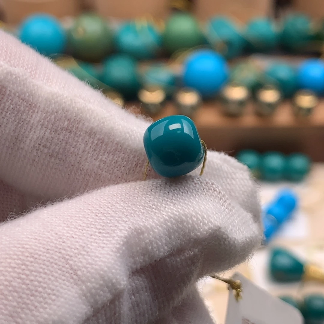 绿松石未镶嵌珠宝奇石7.8m