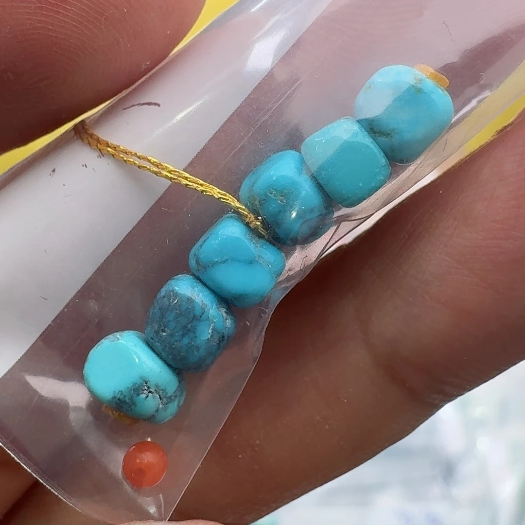 南红玛瑙配饰未镶嵌