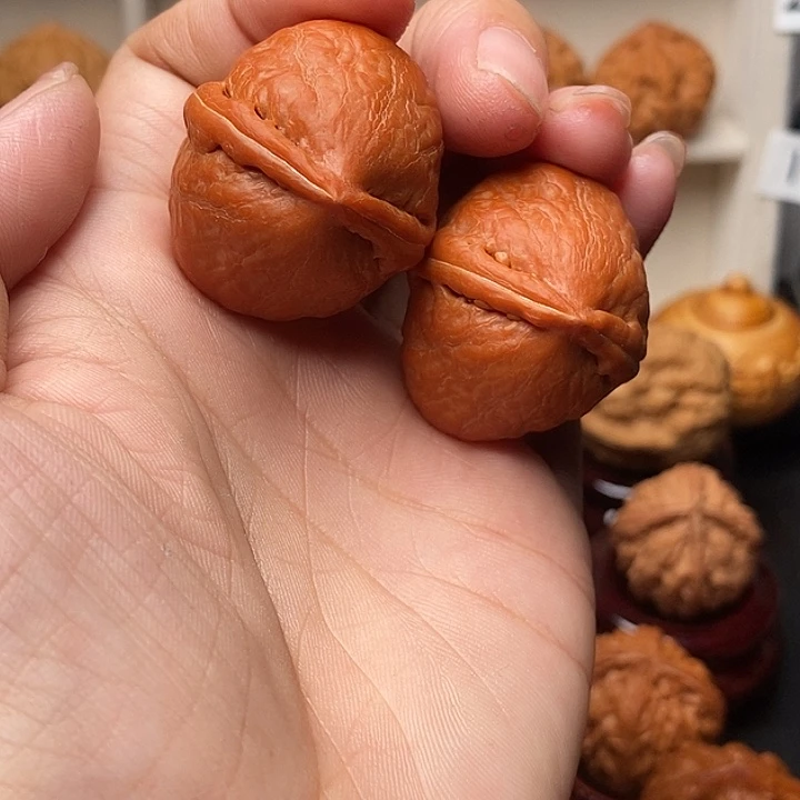 小***哥吊坠文玩核桃金蝉