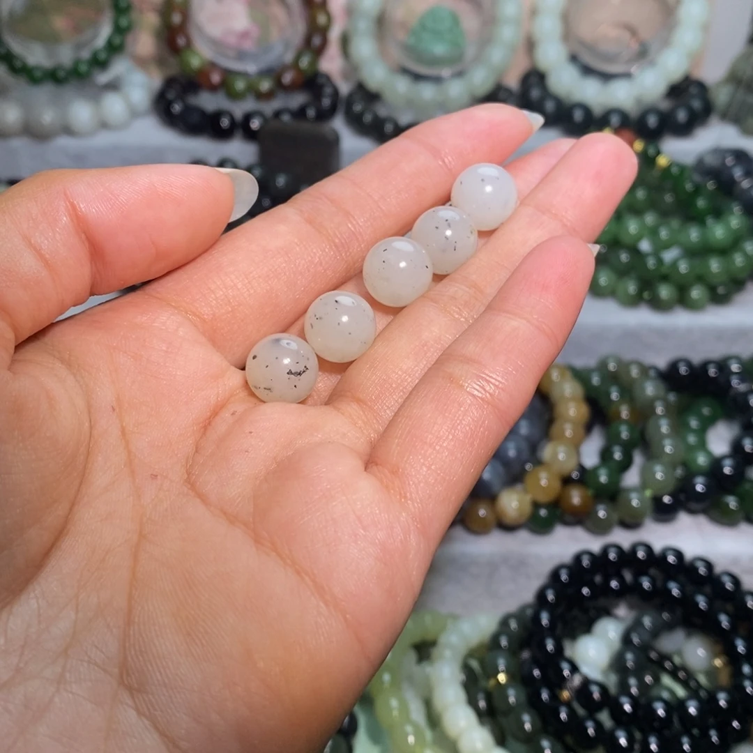 枫***员和田玉未镶嵌手链拍一发一