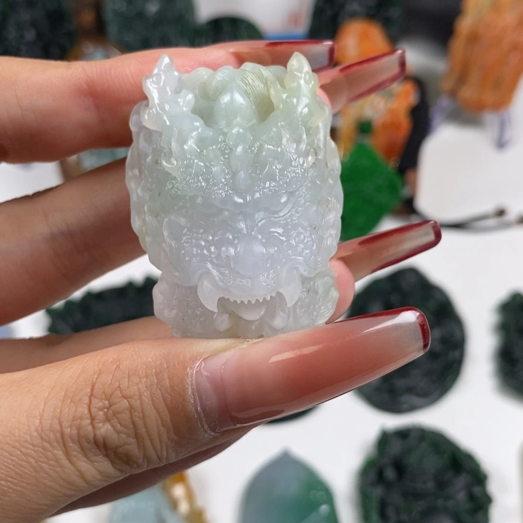 定制翡翠未镶嵌龙头