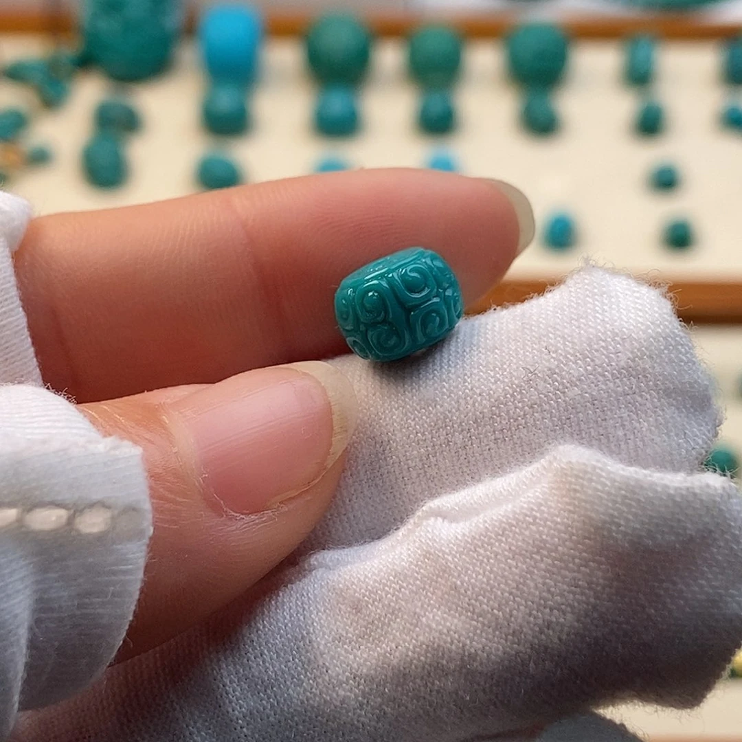 绿松石配饰未镶嵌