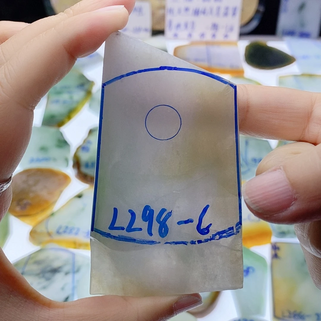 未镶嵌定制翡翠翡翠