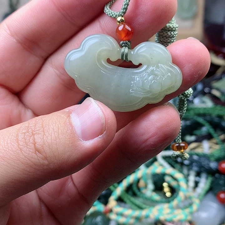 未镶嵌和田玉挂件