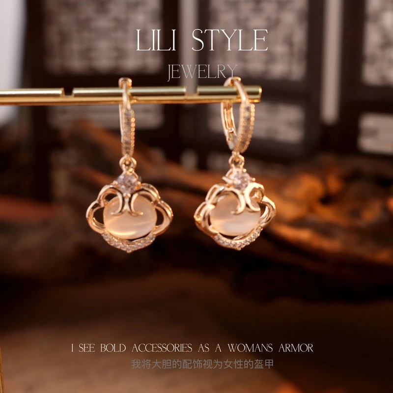 铜合金耳饰 精致如意锁耳环女百搭耳饰设计感高级小众耳扣K022