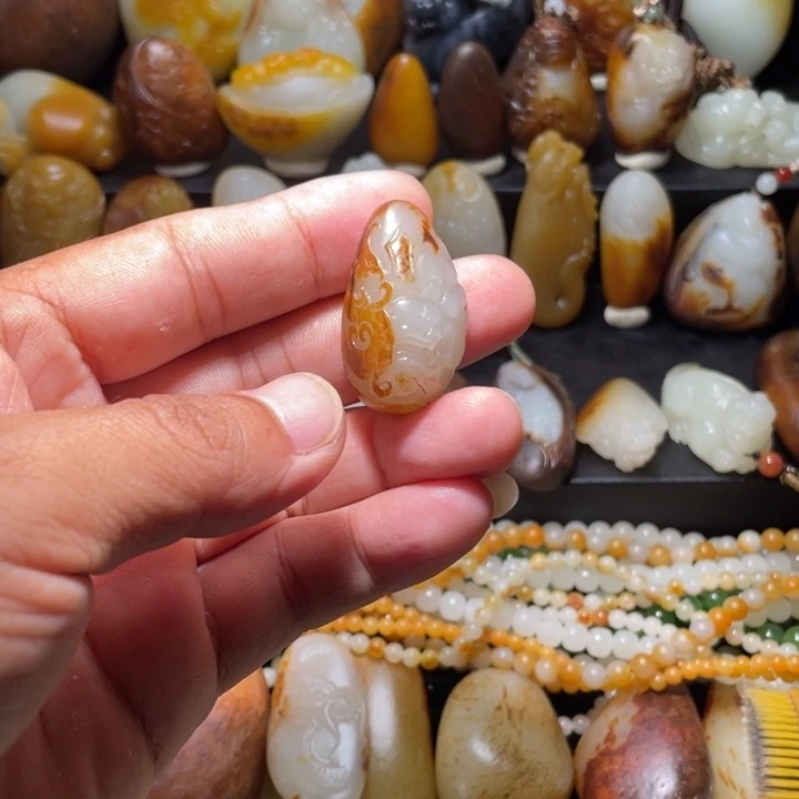 手链未镶嵌和田玉（糖玉）用****3