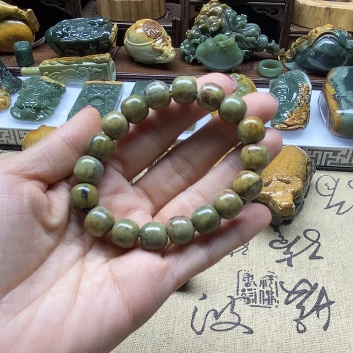 岫岩河磨玉（透闪石质玉）未镶嵌把件