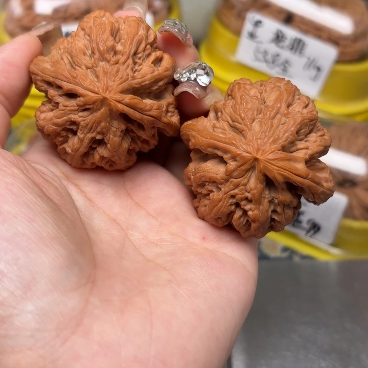 文玩核桃吊坠49-28755-02