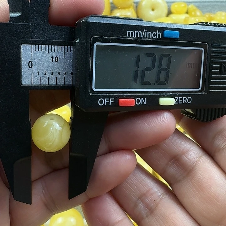 W***h蜜蜡未镶嵌裸石19