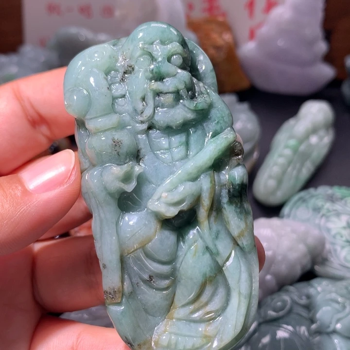 翡翠未镶嵌颈饰保真天然A货翡翠