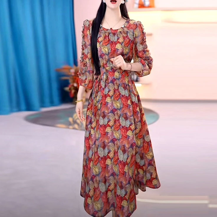 时尚气质碎花七分袖连衣裙2025春季新款修身显瘦收腰中长款A字裙