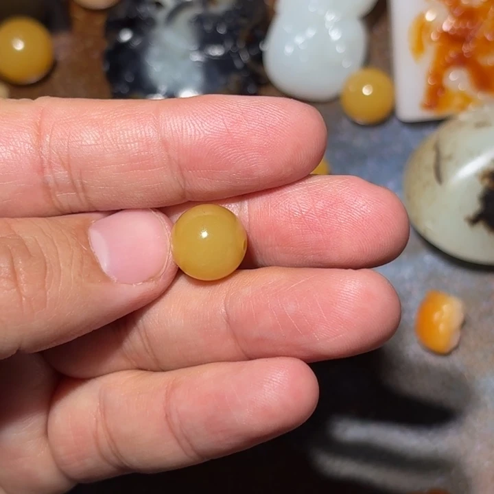 和田玉颈饰未镶嵌12直径