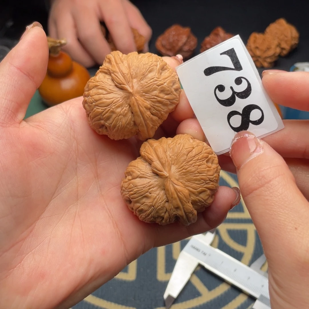 文玩核桃吊坠44全品肉元宝738号……