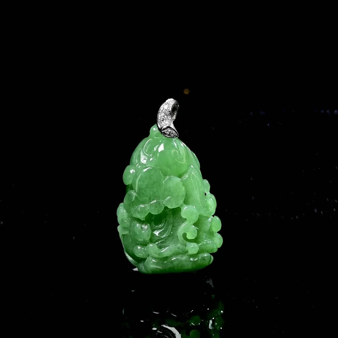天然缅甸翡翠A货18k白菜/ZHX25625/拍卖