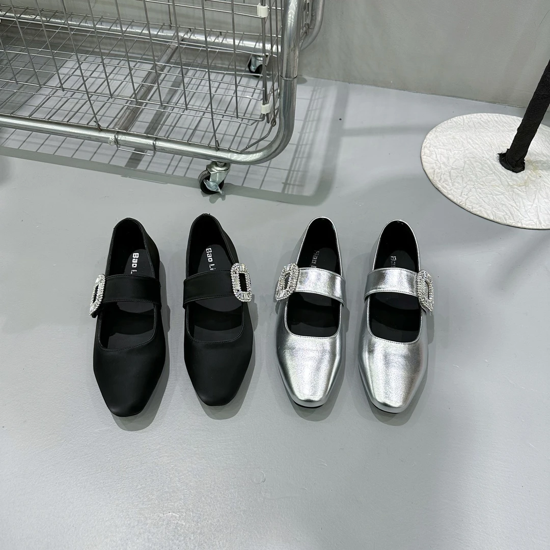 【断码清~捡漏孤品】新款玛丽珍带钻方头单鞋女时尚百搭平底小皮鞋