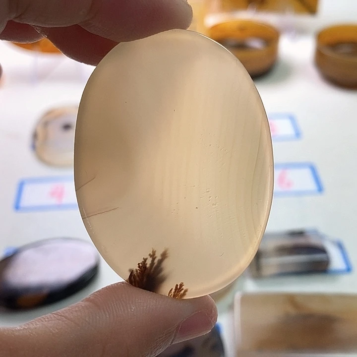 玛瑙/玉髓未镶嵌珠宝半成品