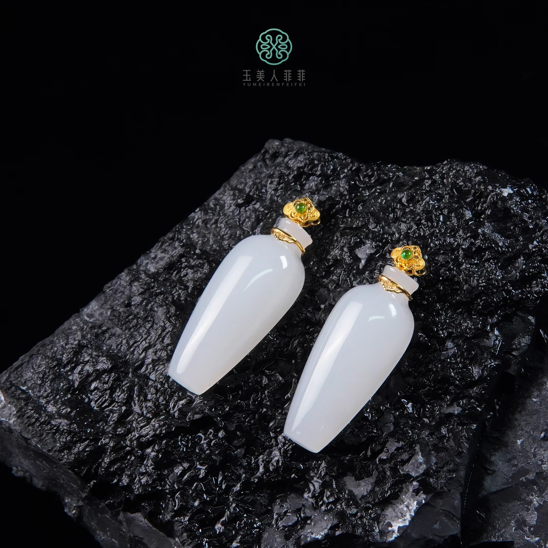 石惑珠宝%和田玉花瓶吊坠约12*28mm%多样性发一