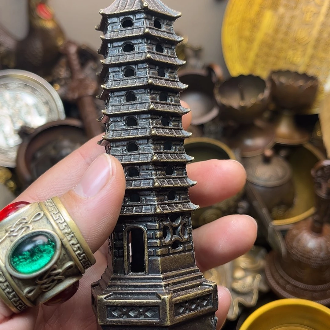 精美铜器工艺品等