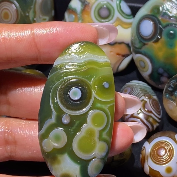 玛瑙/玉髓未镶嵌珠宝奇石62