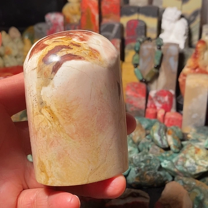 昌化鸡血石随形章