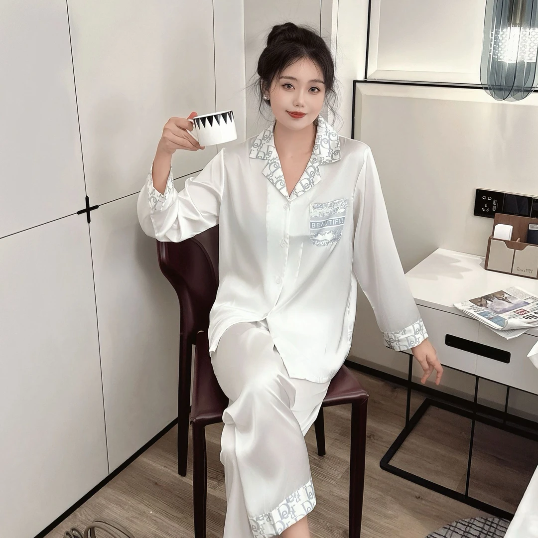 2025新款冰丝睡衣套装女春秋薄款高级感时尚简约家居服宽松衬衫