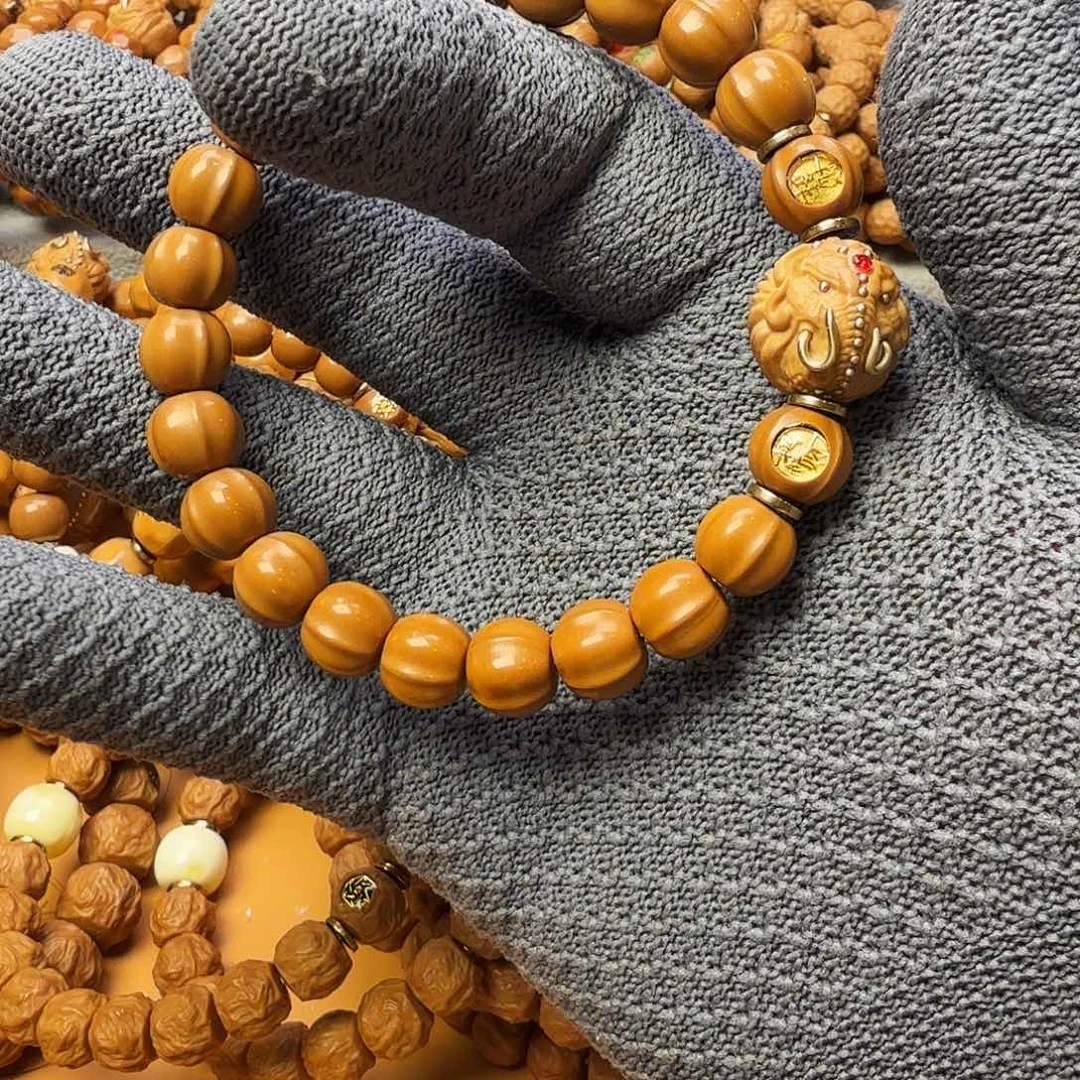 手串猴头核桃象神加鲨鱼加对串白蜡