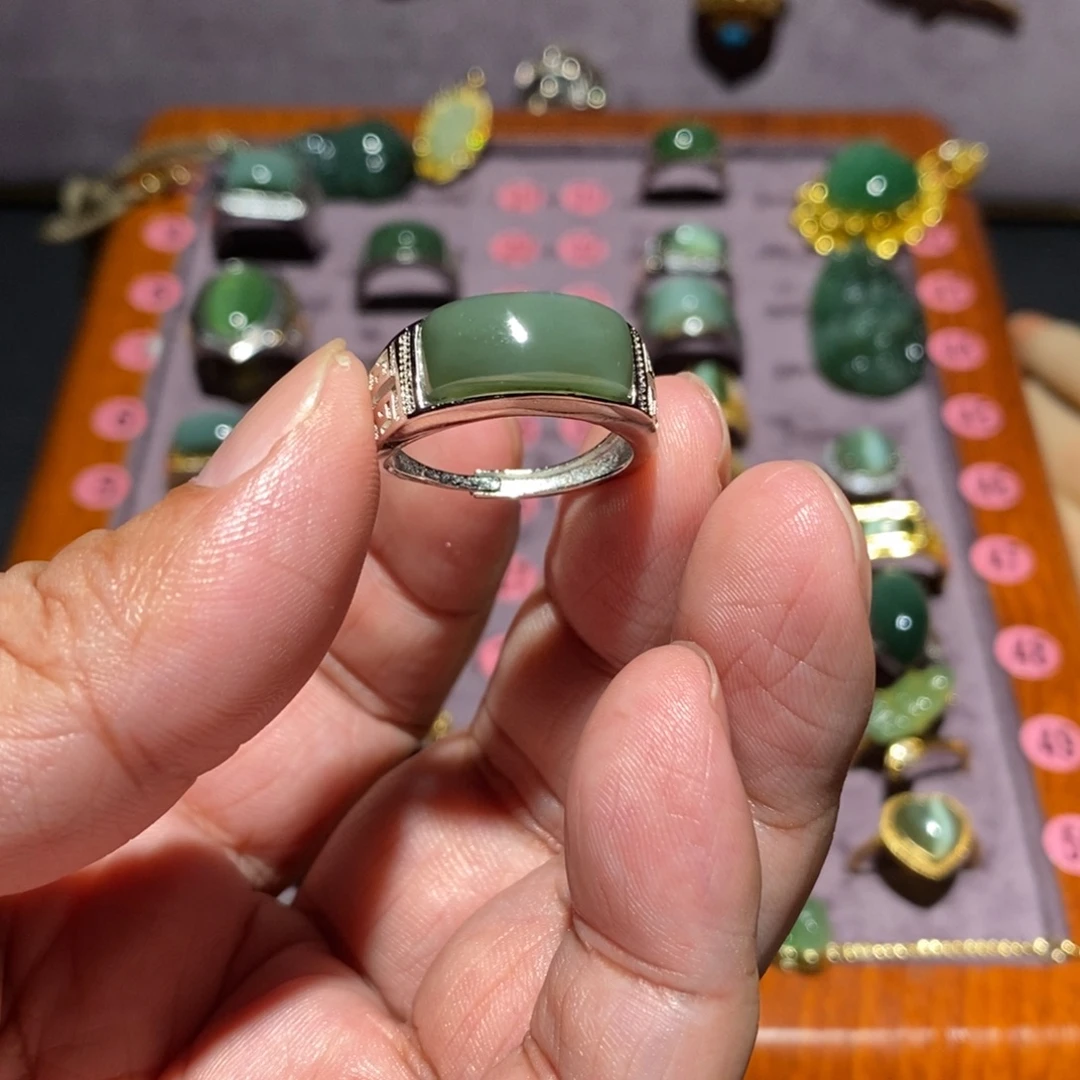 和田玉（碧玉）未镶嵌戒指