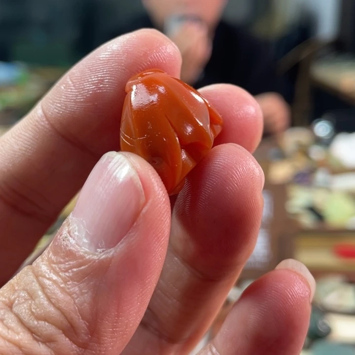 颈饰未镶嵌南红玛瑙