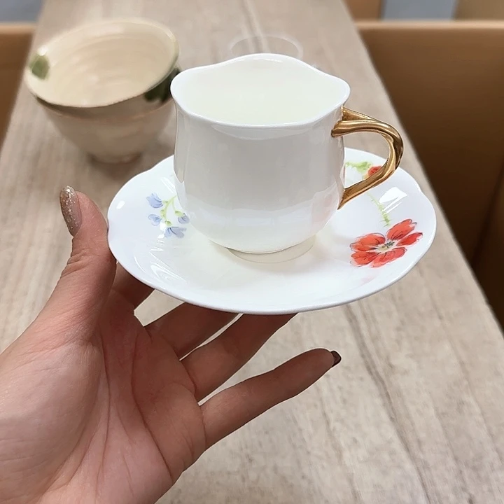 瓷片清****?噗哈哈哈哈哈哈哈哈哈