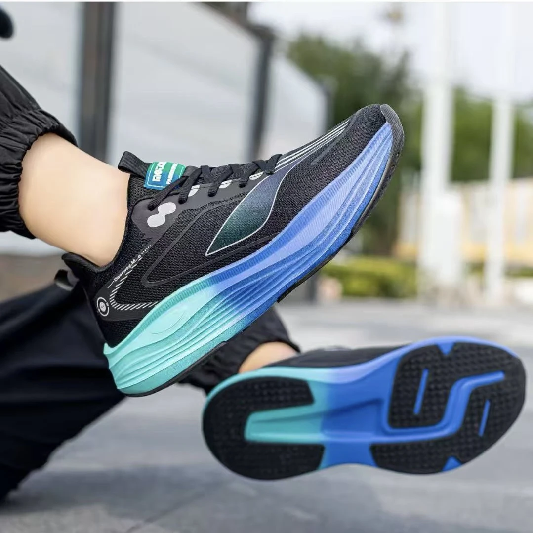 潮迈步/男女款/春秋休闲运动鞋811/德