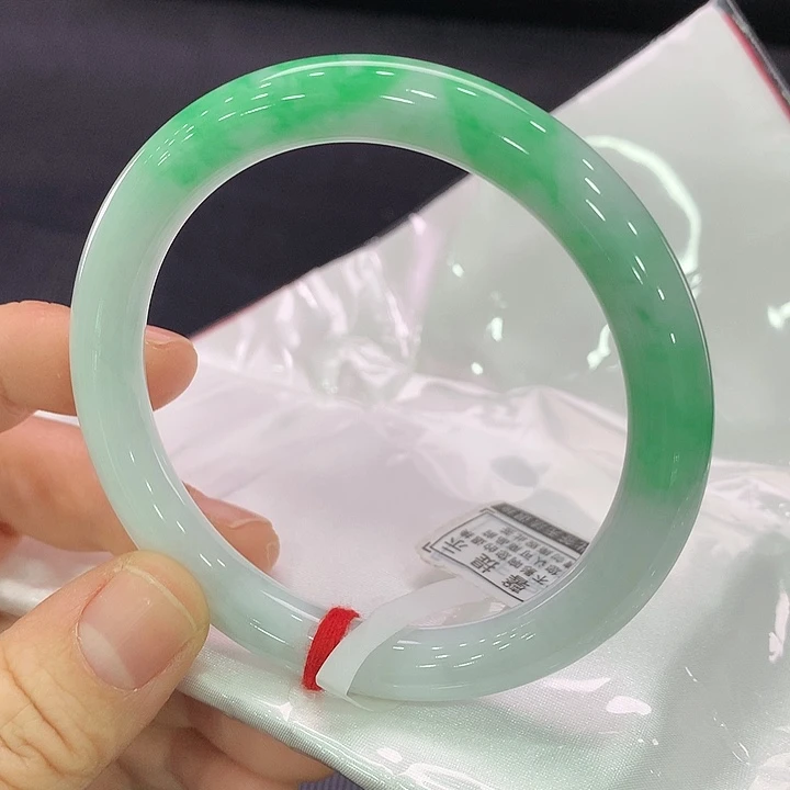 翡翠手镯未镶嵌圆条58