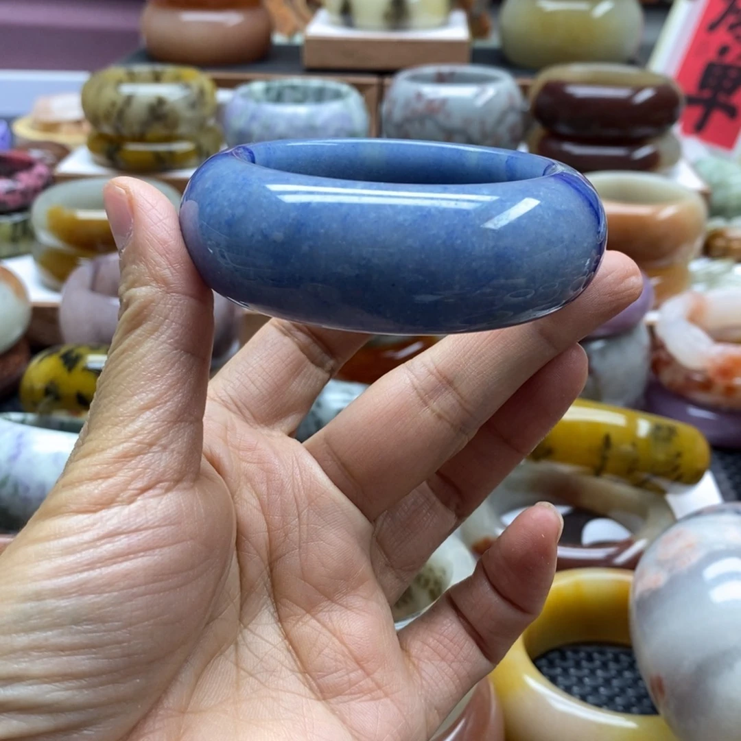 石英质玉手镯未镶嵌兮****⁸