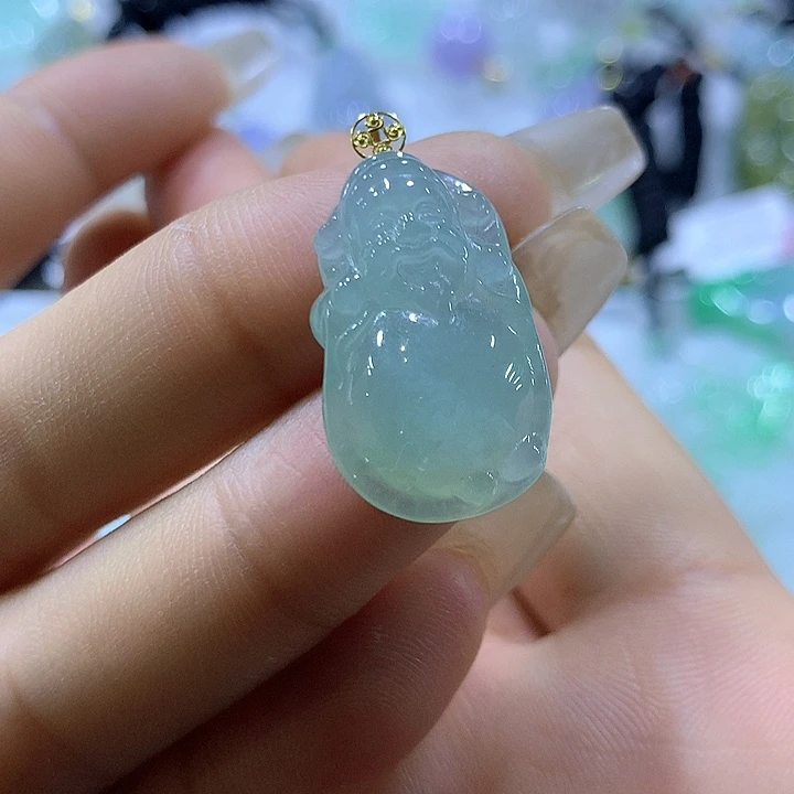 翡翠颈饰18K金镶嵌天然翡翠A货吊坠