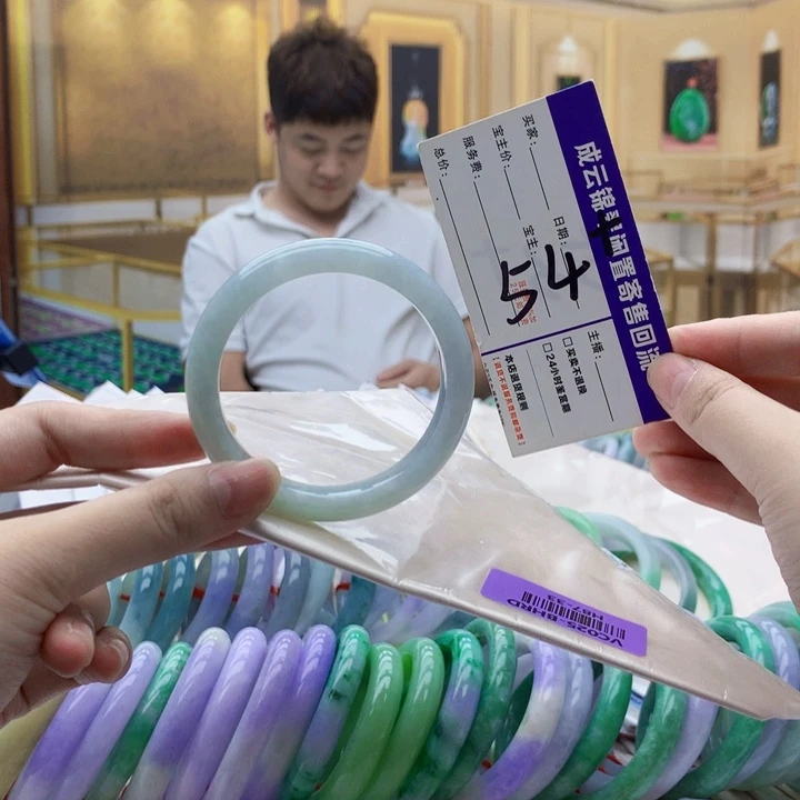 翡翠未镶嵌手镯qc