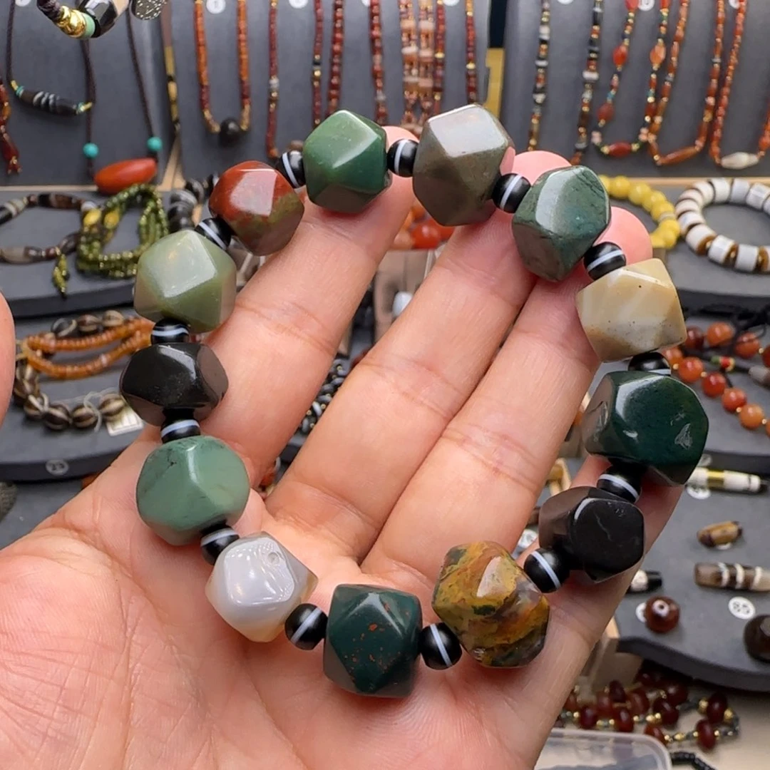 未镶嵌颈饰玛瑙/玉髓